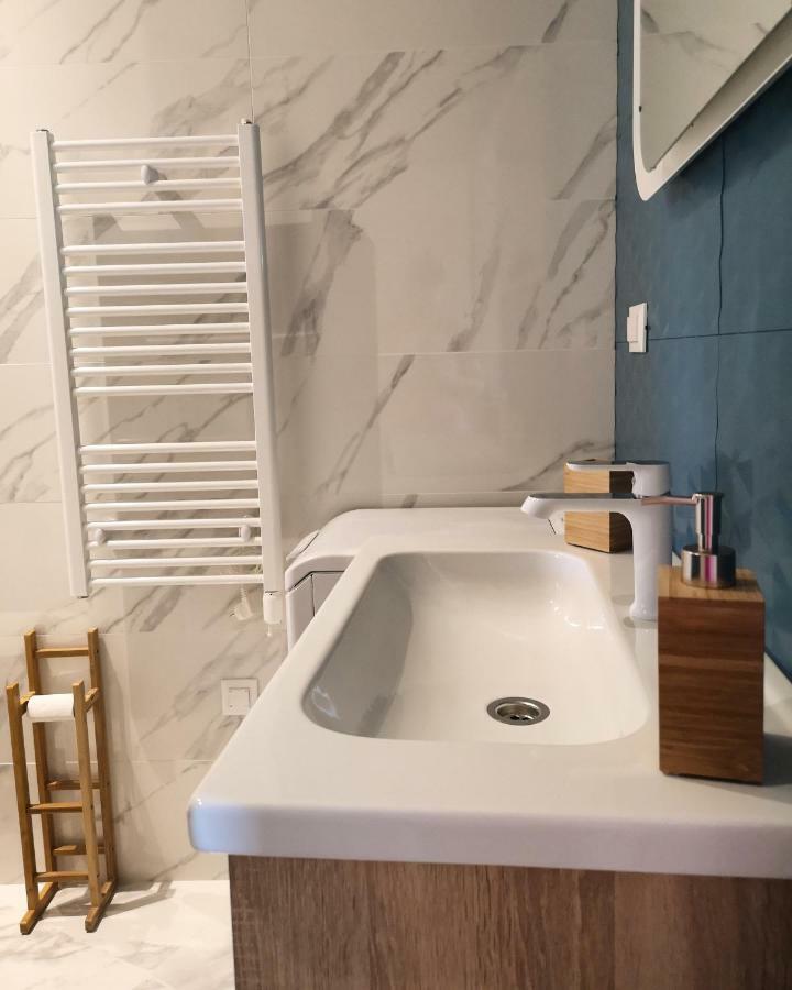 Apartman Michelangelo In The Centar Of Supetar Dış mekan fotoğraf