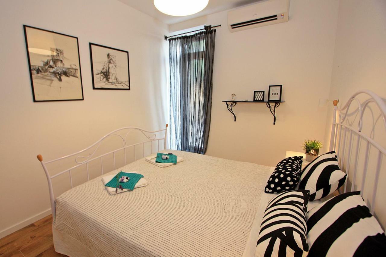 Apartman Michelangelo In The Centar Of Supetar Dış mekan fotoğraf
